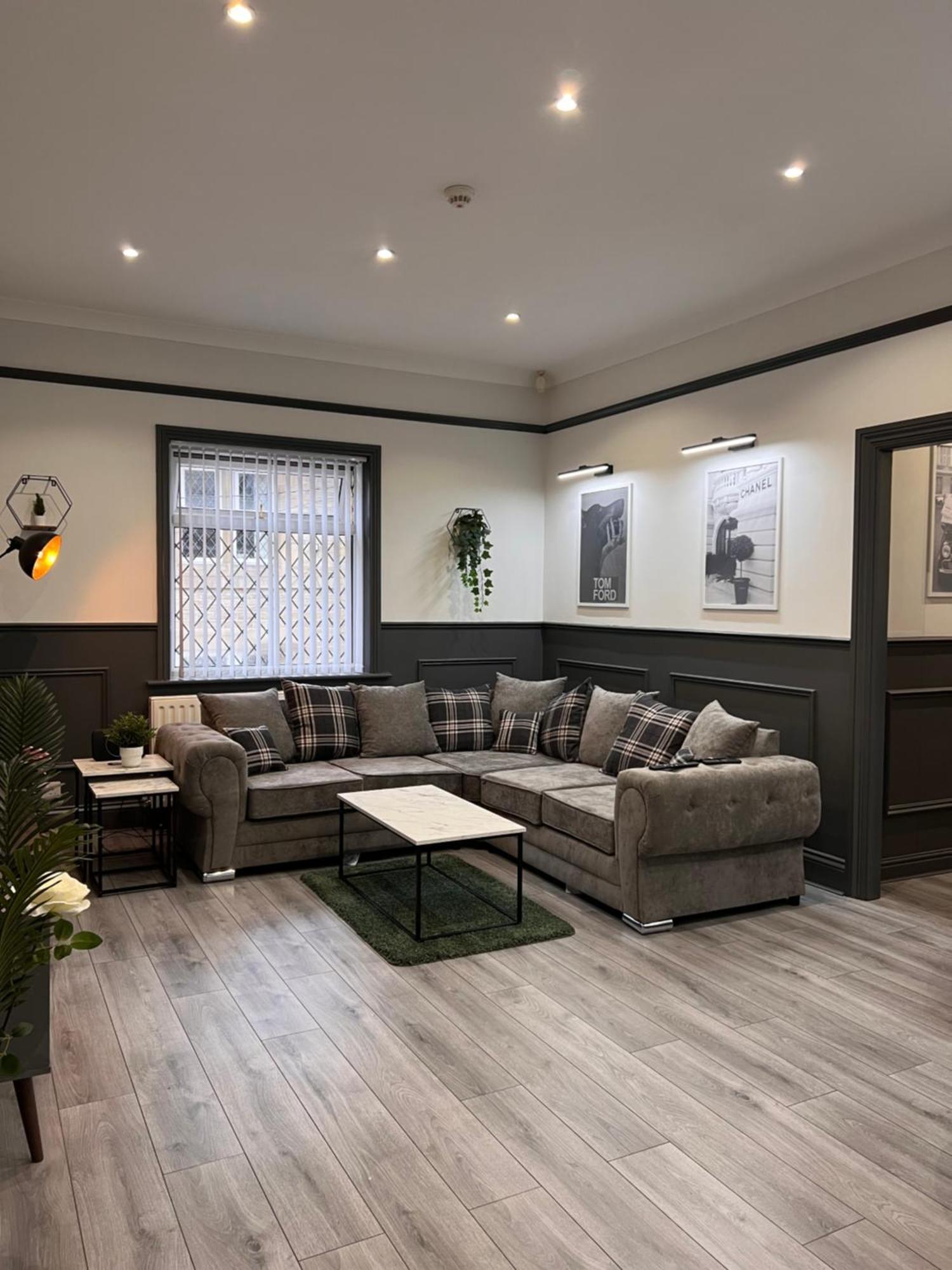 Holiday home Cosy Detached House In Bradford