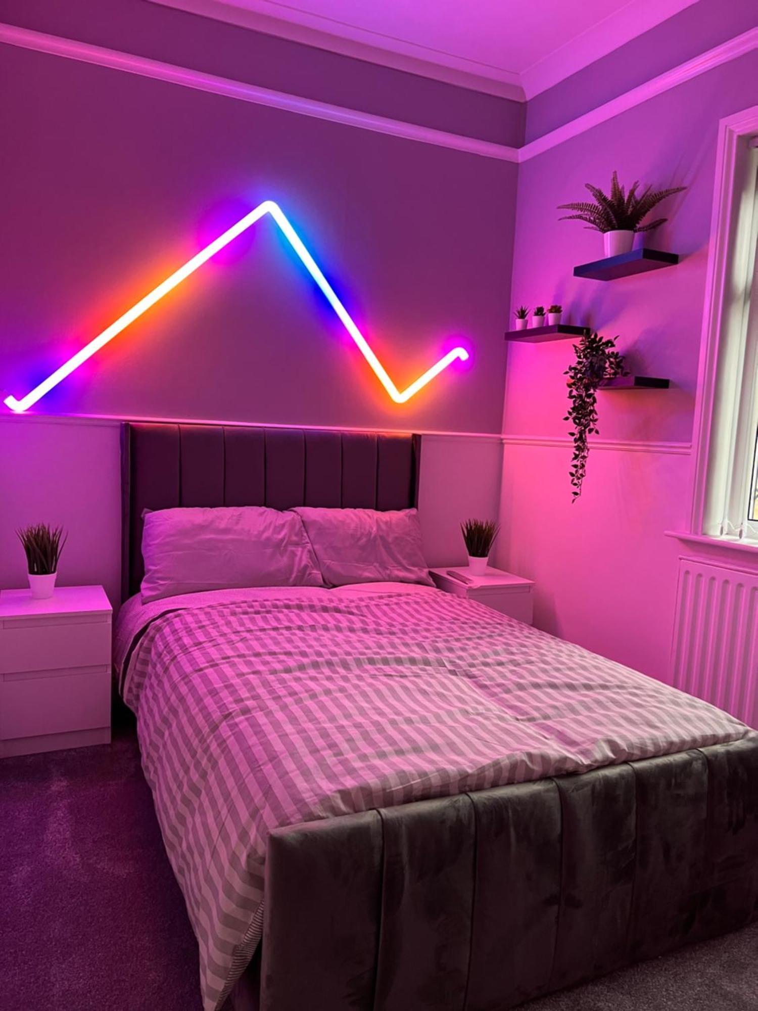 Cosy Detached House In Bradford